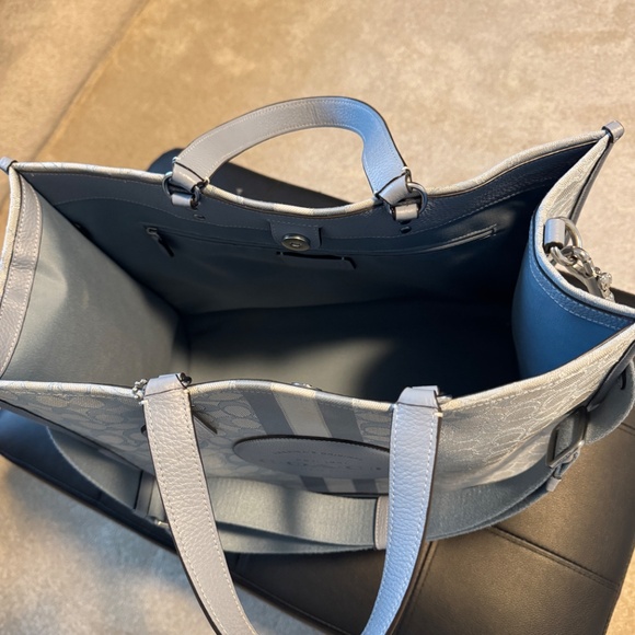 Coach Dempsey tote 40 - Picture 5 of 7